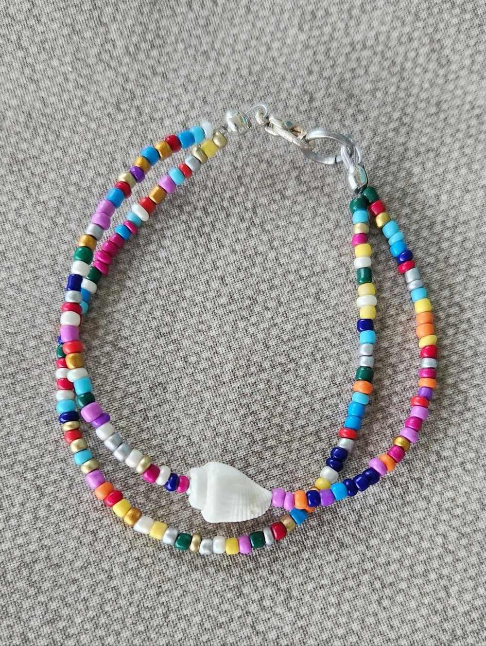Handmade Multicolor Seed Bead Bracelet with Shell Accent